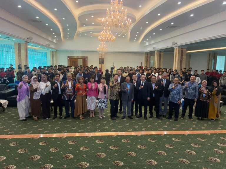 WhatsApp Image 2025-11-23 at 19.34